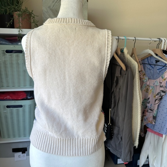 American Eagle | Crocheted Floral Vest size S - Picture 5 of 11